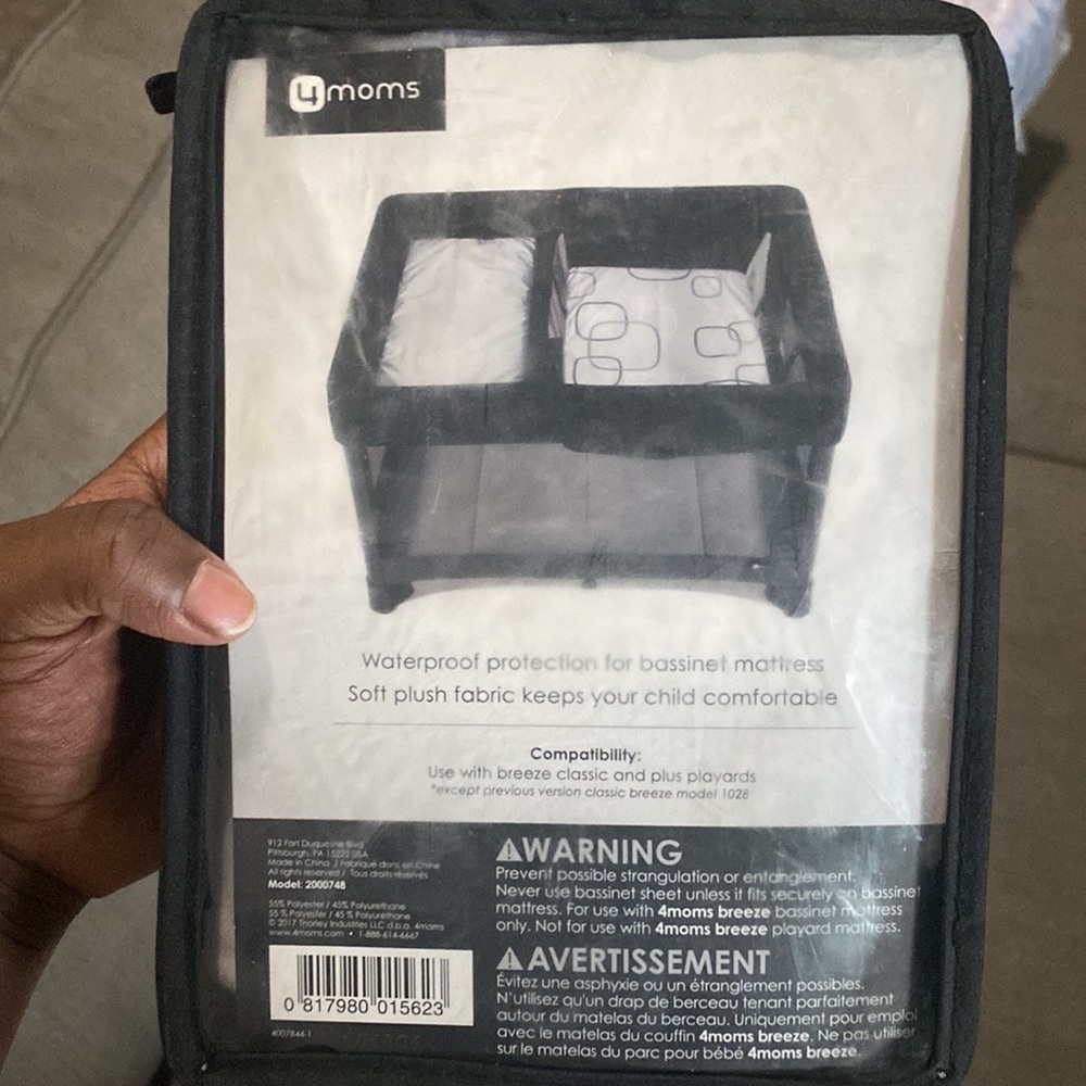 4moms waterproof bassinet sheet two of two. Bundle to save!
